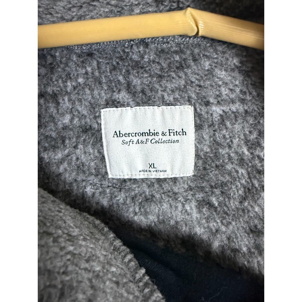 Abercrombie & Fitch Quilted Asymmetrical Snap Fleece Womens XL Gray Casual - Picture 2 of 5